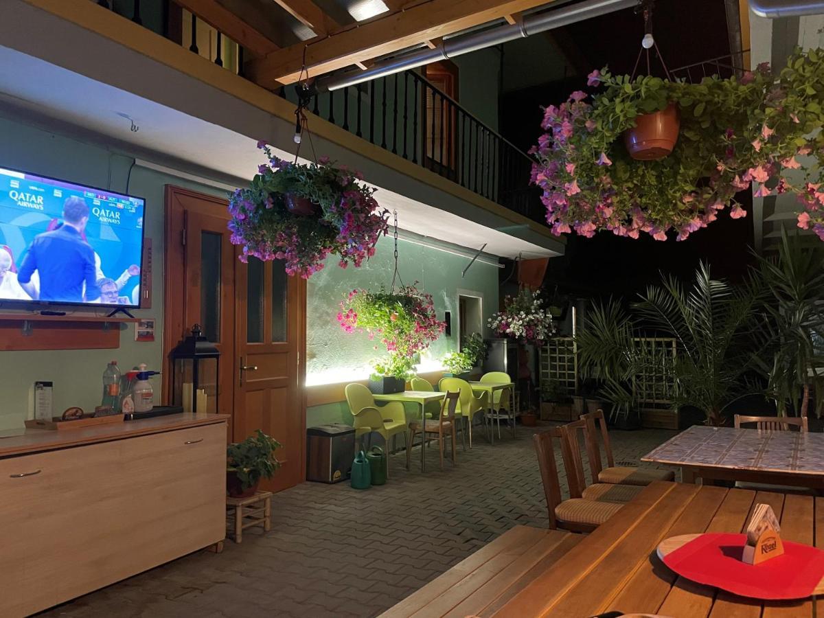 Apartman Netolice 207 Deluxe Exteriör bild