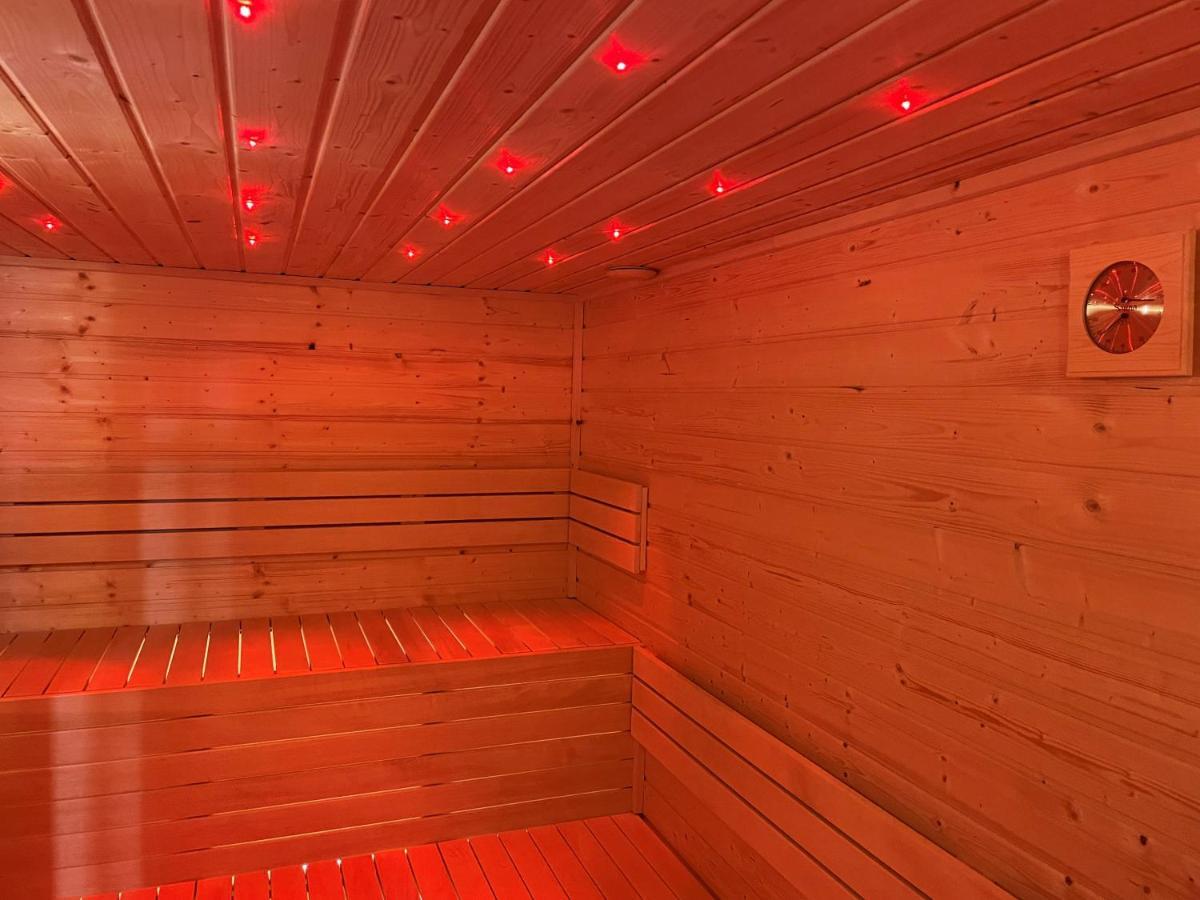 Apartman Netolice 207 Deluxe Exteriör bild